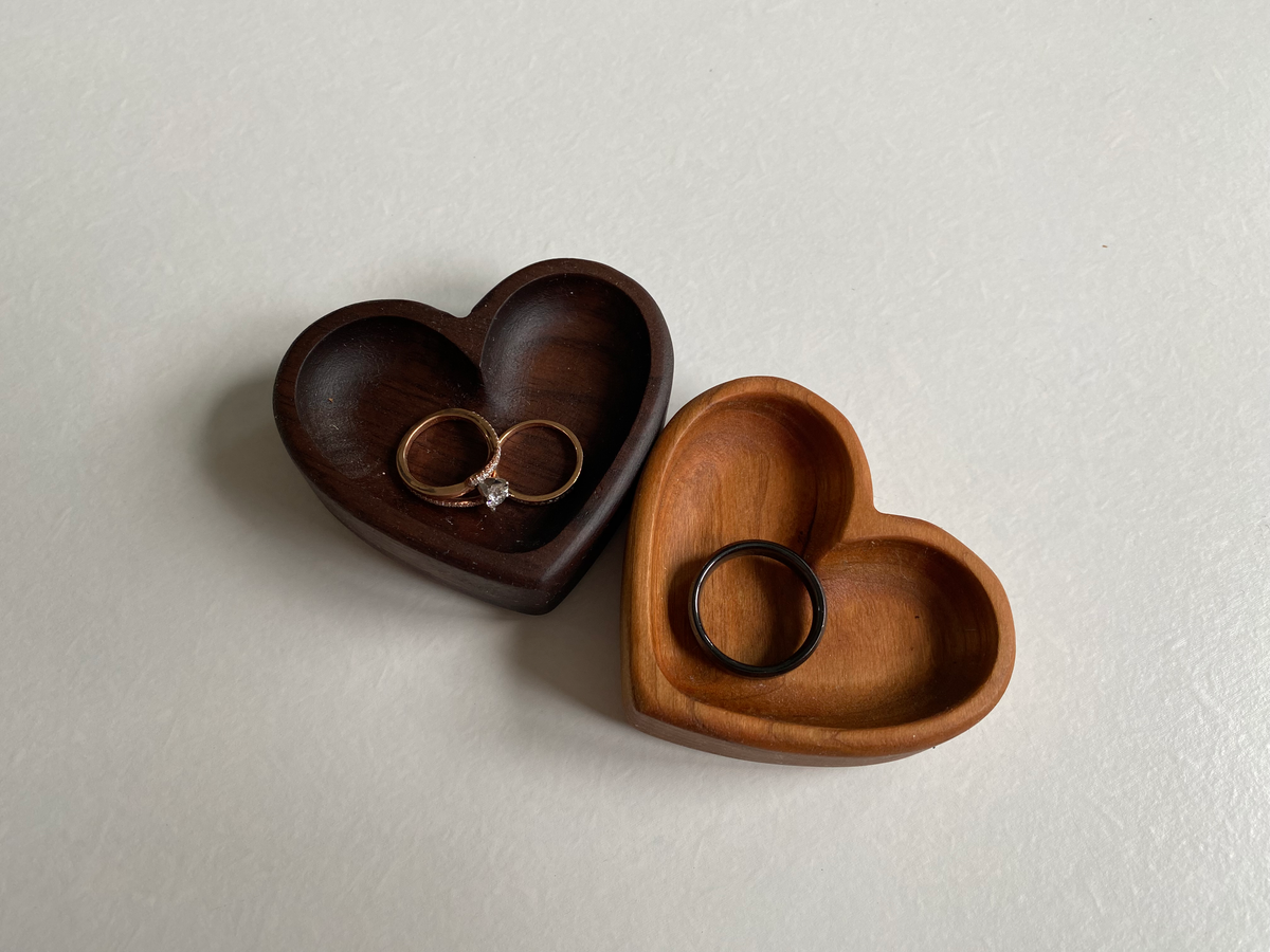 Wedding Wood Heart Shaped Ring Dish | Round Wood Ring Holder | Engagement Gift | Wedding Gift | Anniversary Gift | Bridesmaid Gifts | Bridal Party Gift (Copy)