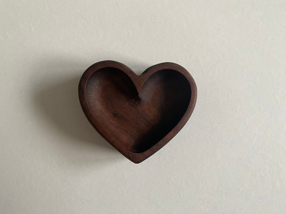 Wedding Wood Heart Shaped Ring Dish | Round Wood Ring Holder | Engagement Gift | Wedding Gift | Anniversary Gift | Bridesmaid Gifts | Bridal Party Gift (Copy)