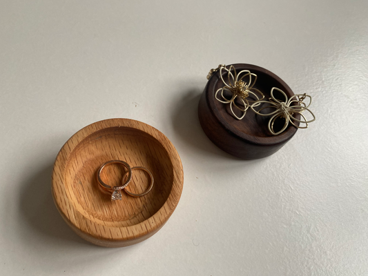 Wedding Wood Ring Dish | Round Wood Ring Holder | Engagement Gift | Wedding Gift | Anniversary Gift | Bridesmaid Gifts | Bridal Party Gift